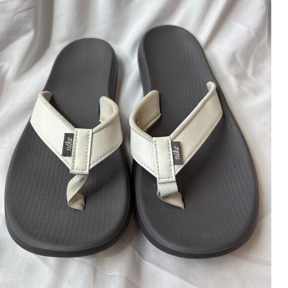 Nike Women Bella KAI Thong Sz 8 Sandals - Picture 1 of 5